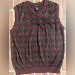 Fink, XL, burgundy with black argyle, vest